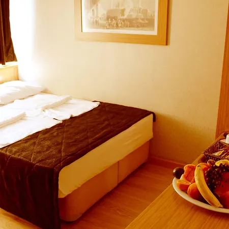 Agora Boutique Hotel & Bistro-3