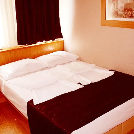 Agora Boutique Hotel & Bistro-3